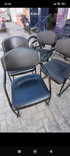 4 Cadeiras Giroflex Executiva fixa couro com rodinhas p escritório lojas salão cada $150