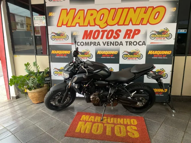 YAMAHA MT-07 ABS PRETO 2025