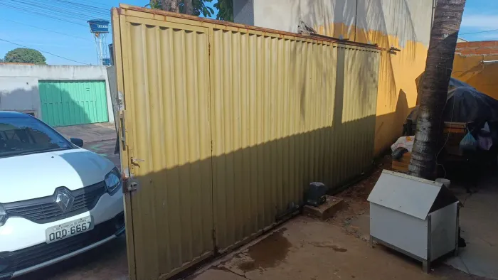 Portão 608,00, grade 500,00 e janelas GRAVIA 250,00 cada 
