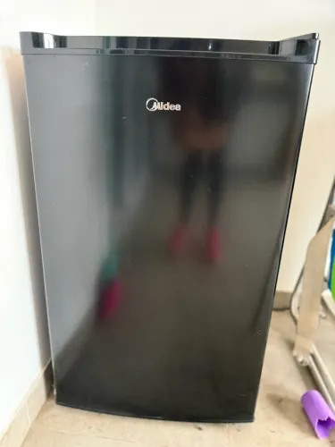 Pra vender hoje! Frigobar Midea 124 Litros (Modelo MRC12B2-B)
