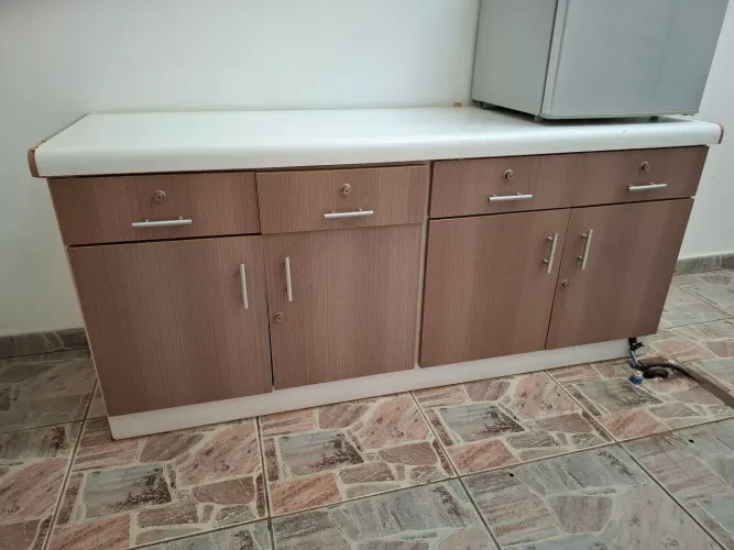 Vendo armário de piso 80 reais