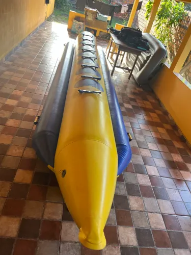 Boia Banana Boat de 8 lugares