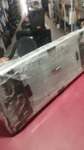 Pedaleira zoom g5 e amplificador xlr12ax7 g5 para guitarra