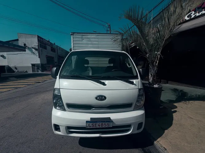 KIA BONGO 2016 NADA PRA FAZER