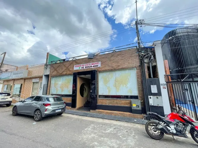 Prédio Comercial 600m² na Avenida Pedro Teixeira - Dom Pedro