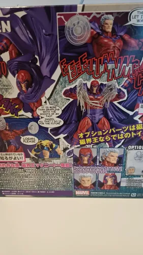Magneto Revoltech Original