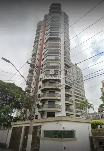 Amplitude, Conforto Familiar e Localização Premium: Apartamento de 174 m² no Jardim Ipê, C