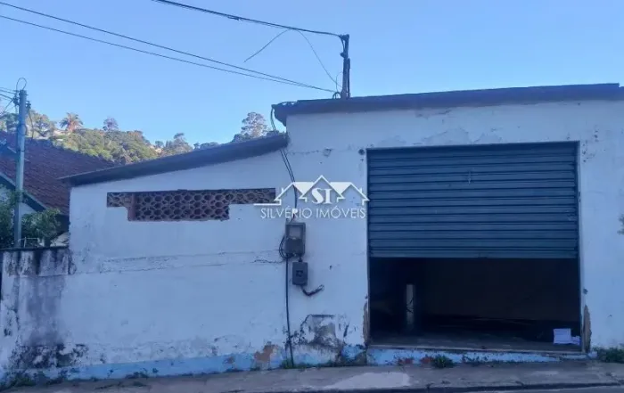 Loja- Petrópolis, Mosela