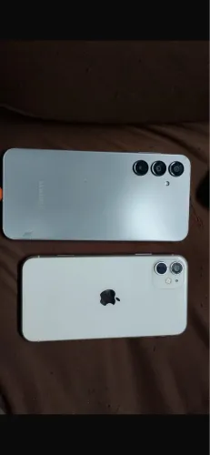 iPhone 11 e a16 vendo os dois ou troco pelo 13