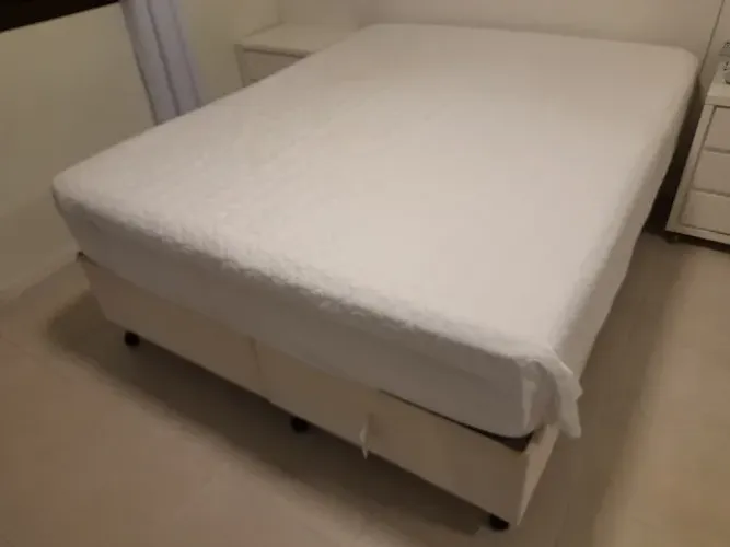 Cama Queen (Box e Colchão)