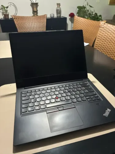 Notebook Thinkpad E490 I5 de 8 geração 8gb de Ram