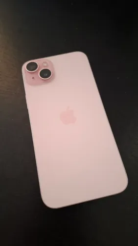 IPhone 15 Plus Rosa - 84% de bateria