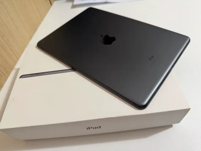 iPad 9 geração, 64 gb 