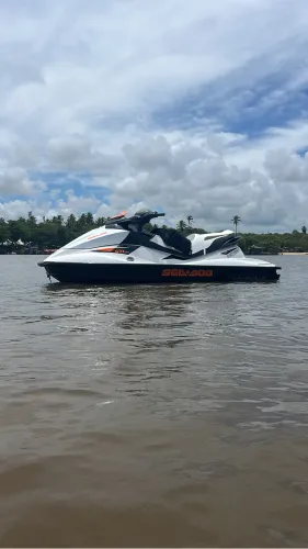Jet Ski disponível a venda com carretinha rodoviária 