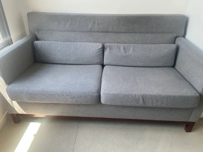 OPORTUNIDADE!! Sofá Fernando Jaeger em excelente estado. 1,60m