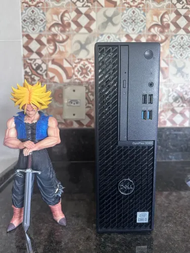 Dell OptiPlex 3080 Torre | Intel i3-10100 | SSD 256GB | 4GB RAM | Aceito Troca