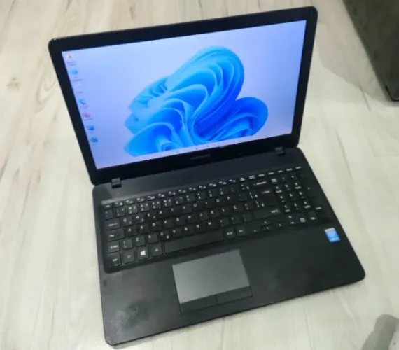 Notebook Samsung Intel Core i3, RAM 8GB, SSD 256GB, Tela 15.6" Full HD
