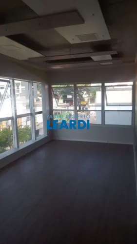 CONJ. COMERCIAL - VILA DORA - SP