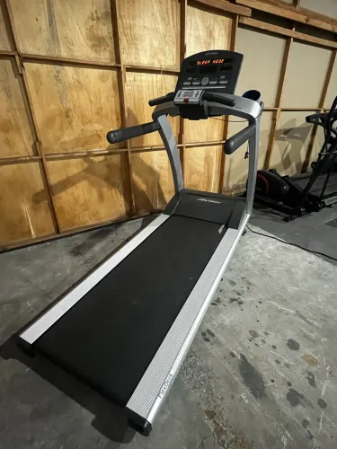 Esteira Life fitness T 7.0