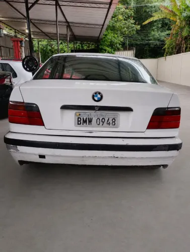 BMW 323I A 2.5 24V 1998