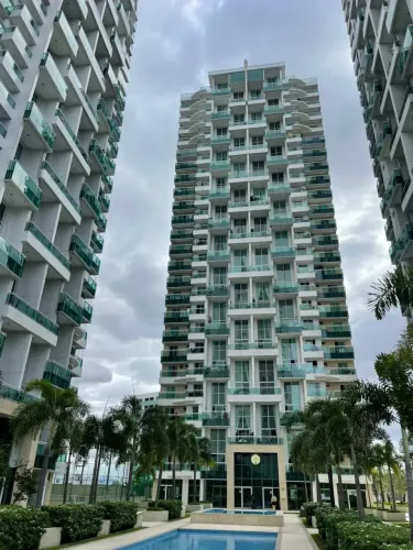 Apartamento de 104 m² no Guararapes, com 3 quartos e 2 vagas.