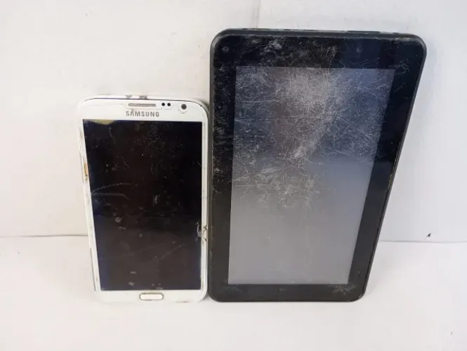 Lote Samsung Galaxy Note II (GT-N7100) + Tablet Multilaser M7S (Para Peças / Conserto)