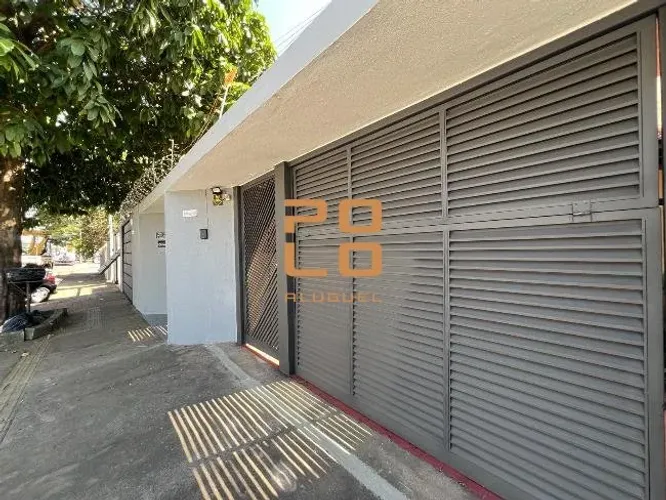 Casa com 03 quartos para alugar no Setor Sudoeste em Goiania - GO