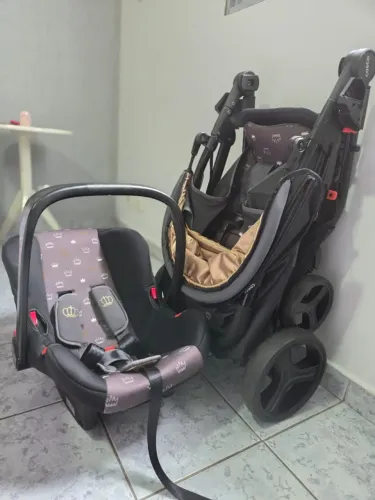 Carrinho de Bebê Cosco Smart Preto - Sistema de Viagem com Bebê Conforto (Edição Especial)