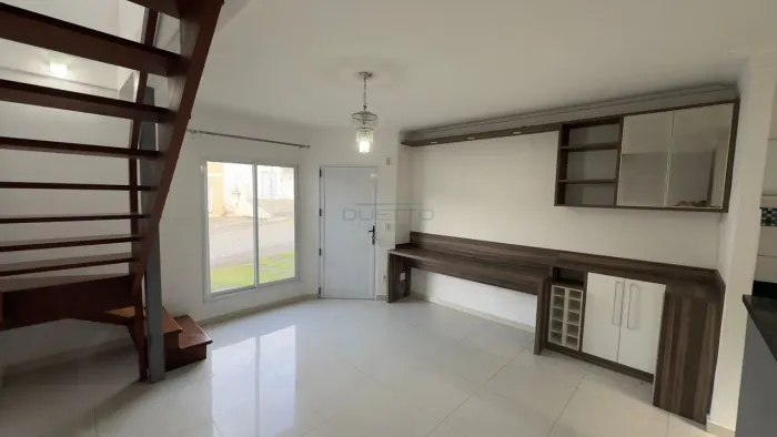 Residencial Caminho do Mar - Sobrado em condomínio fechado contendo 02 dormitórios, à loca