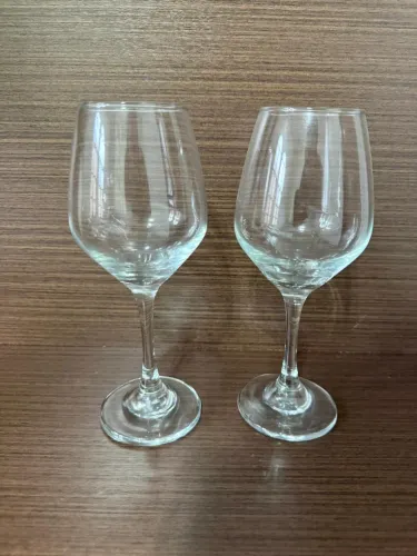 par de taças vinho 