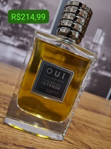 Perfume oui intense na caixa