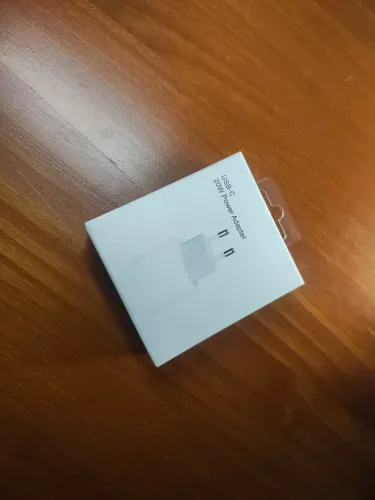 ? Carregador USB-C 20W