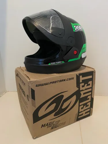Capacete novo sem uso