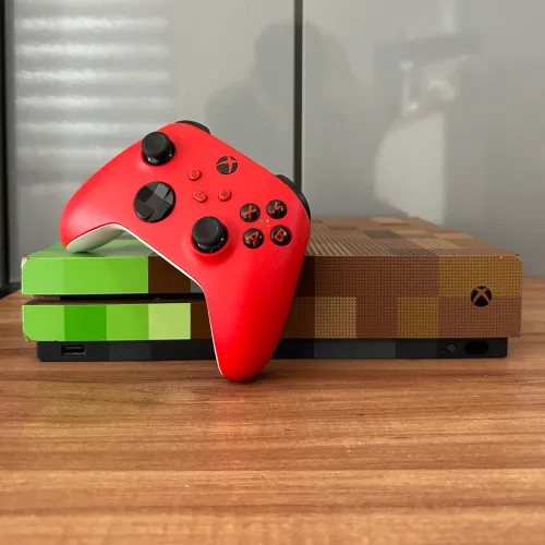 Xbox One S Minecraft 1TB - faço envio