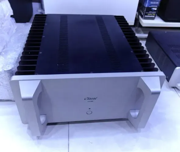AMPLIFICADOR MONSTER CLASSE MODELO CA-400