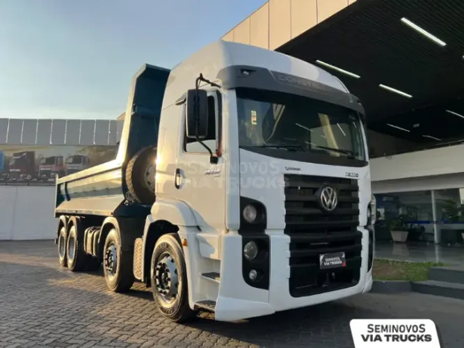 Caminhão VW 30330 8x2 Caçamba Basculante Impecável Garantia