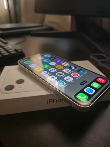 iPhone 13 128GB Branco - Excelente Estado, NUNCA ABERTO, Completo na Caixa