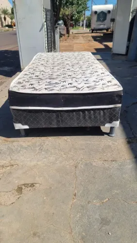 Cama solteiro colchão acoplado 5 cm espuma marcas de uso ((ENTREGO GRATIS))