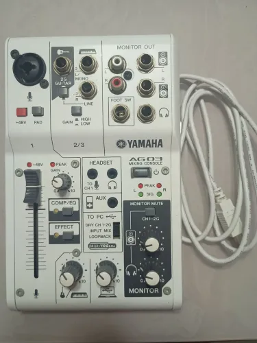 Mesa interface Yamaha Ag03