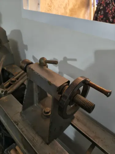 Torno de madeira Invicta