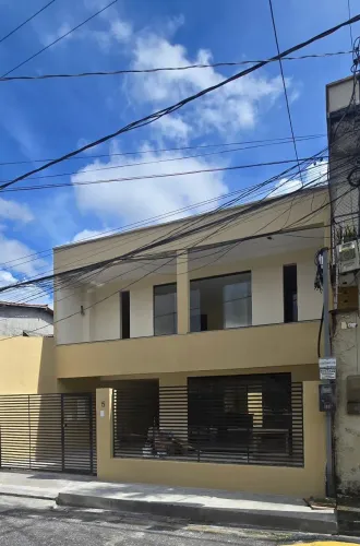 Casa Moderna em Condomínio na Mário Covas