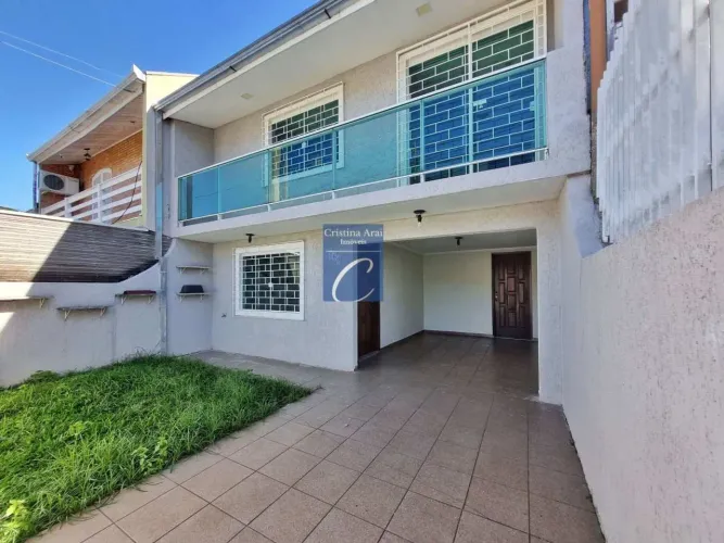 Sobrado semimobiliado à venda no Pilarzinho, com 166,40m²