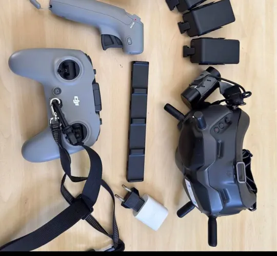 Vendo ou troco esse kit fpv + 3 baterias para o DJI Avata 1 