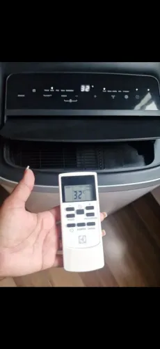 Ar-Condicionado Portátil Electrolux 12.000 BTUS Frio com Wi-fi (SP12F) Branco