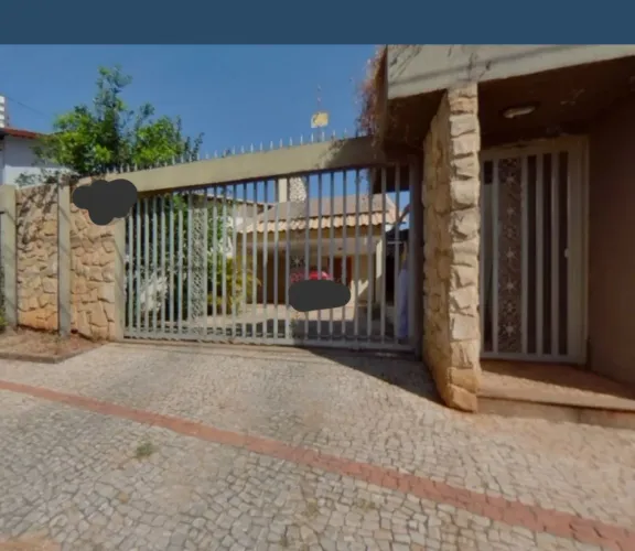 Vendo Casa no Celina Park 2 lotes