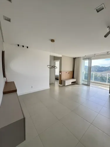 Apto semi mobiliado para alugar na Praia Brava-Itajaí - SC