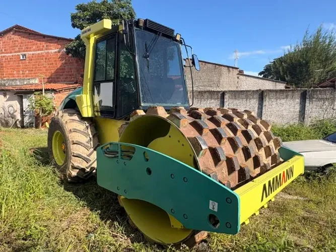 Rolo Compactador Pé de Carneiro Ammann ASC100 