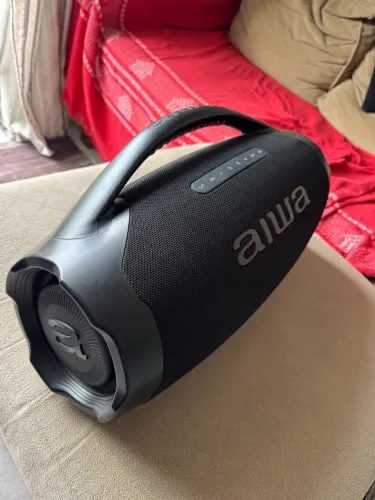 Caixa de som aiwa estado de zera
