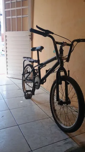 Bicicleta aro 20 menino.