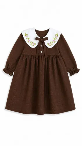 Vestido infantil artesanal Ateliê Pingo de Luz